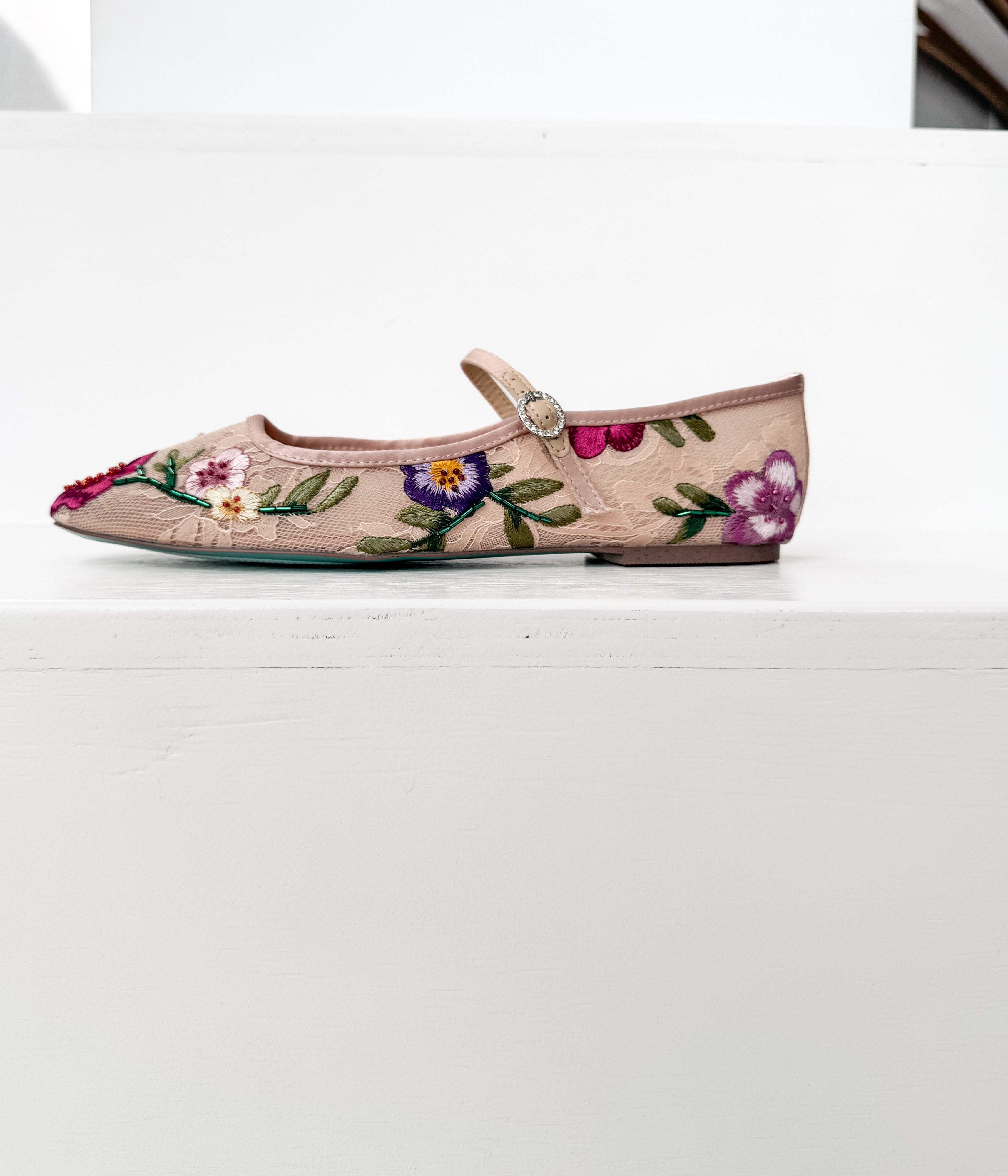 Nova Lace Flats in Blush