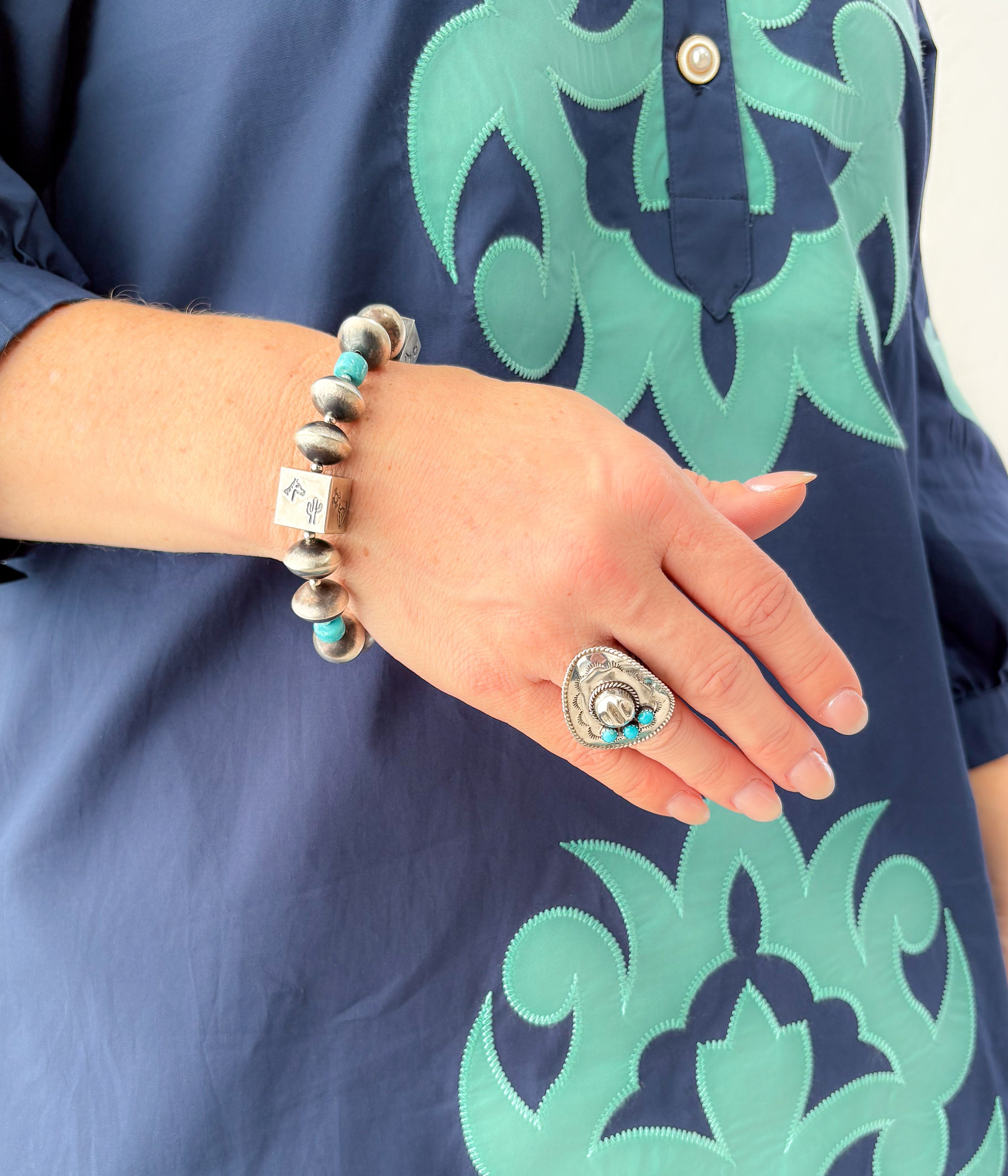 Navajo Pearl Story Teller Stretch Bracelet - Rural Haze