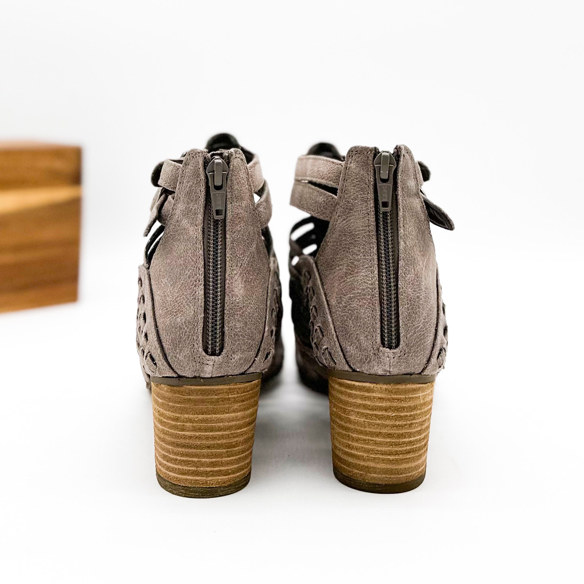 Ofanto Heeled Sandal in Grey - Rural Haze