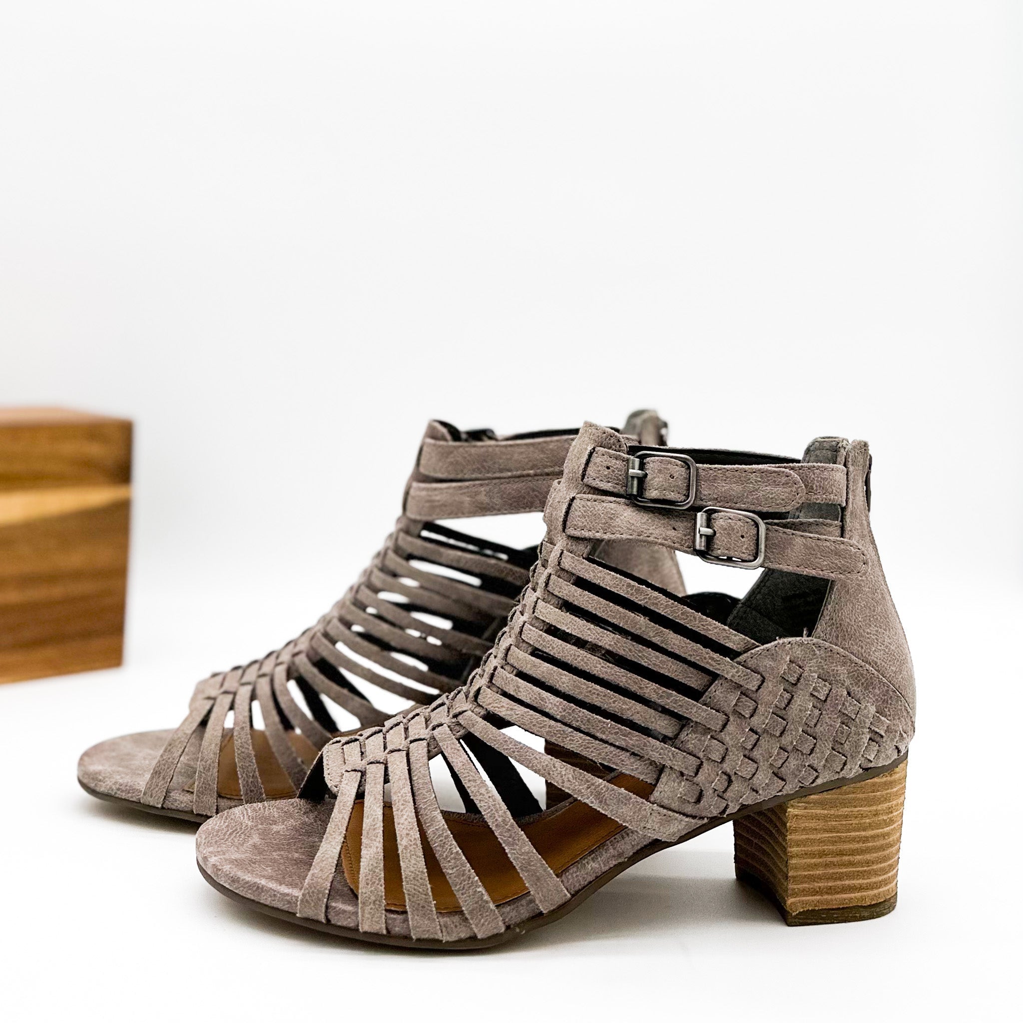 Ofanto Heeled Sandal in Grey - Rural Haze