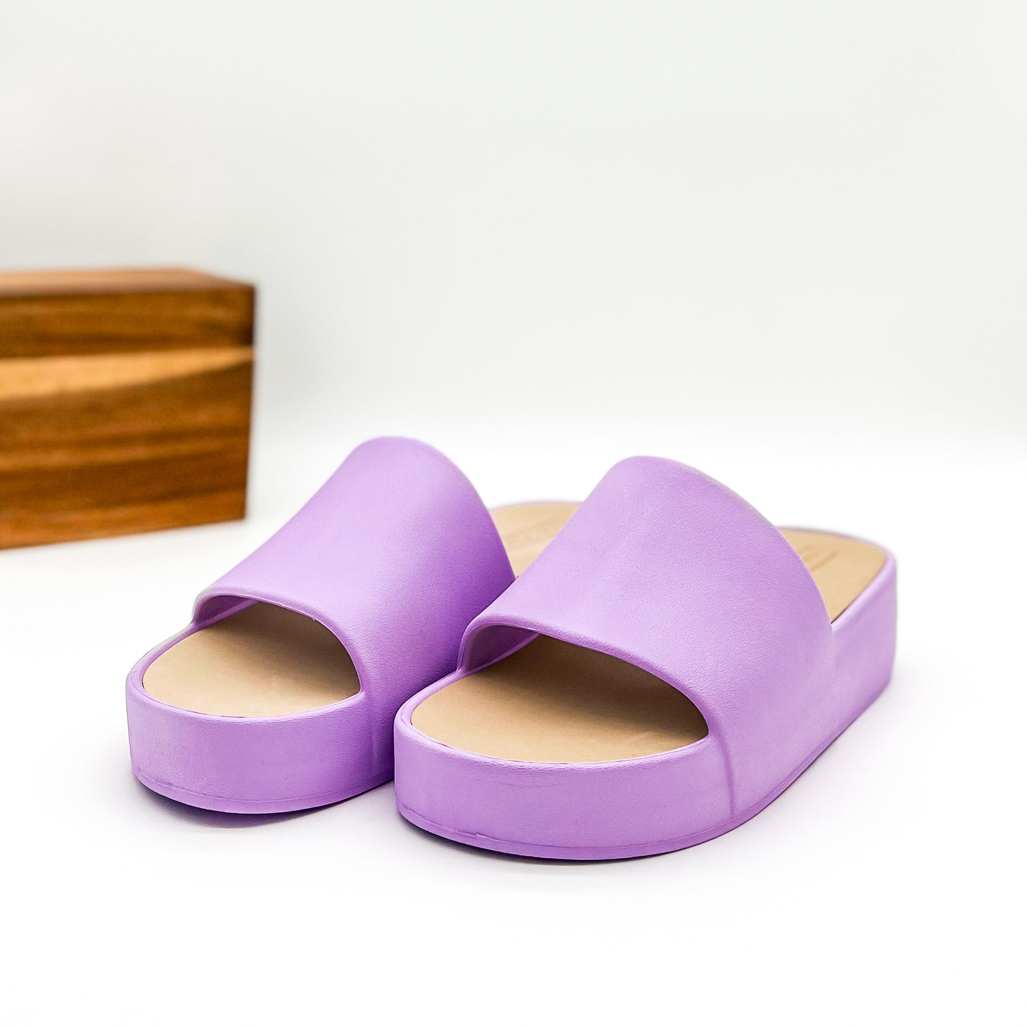 Popsicle Slide Sandals in Lavender