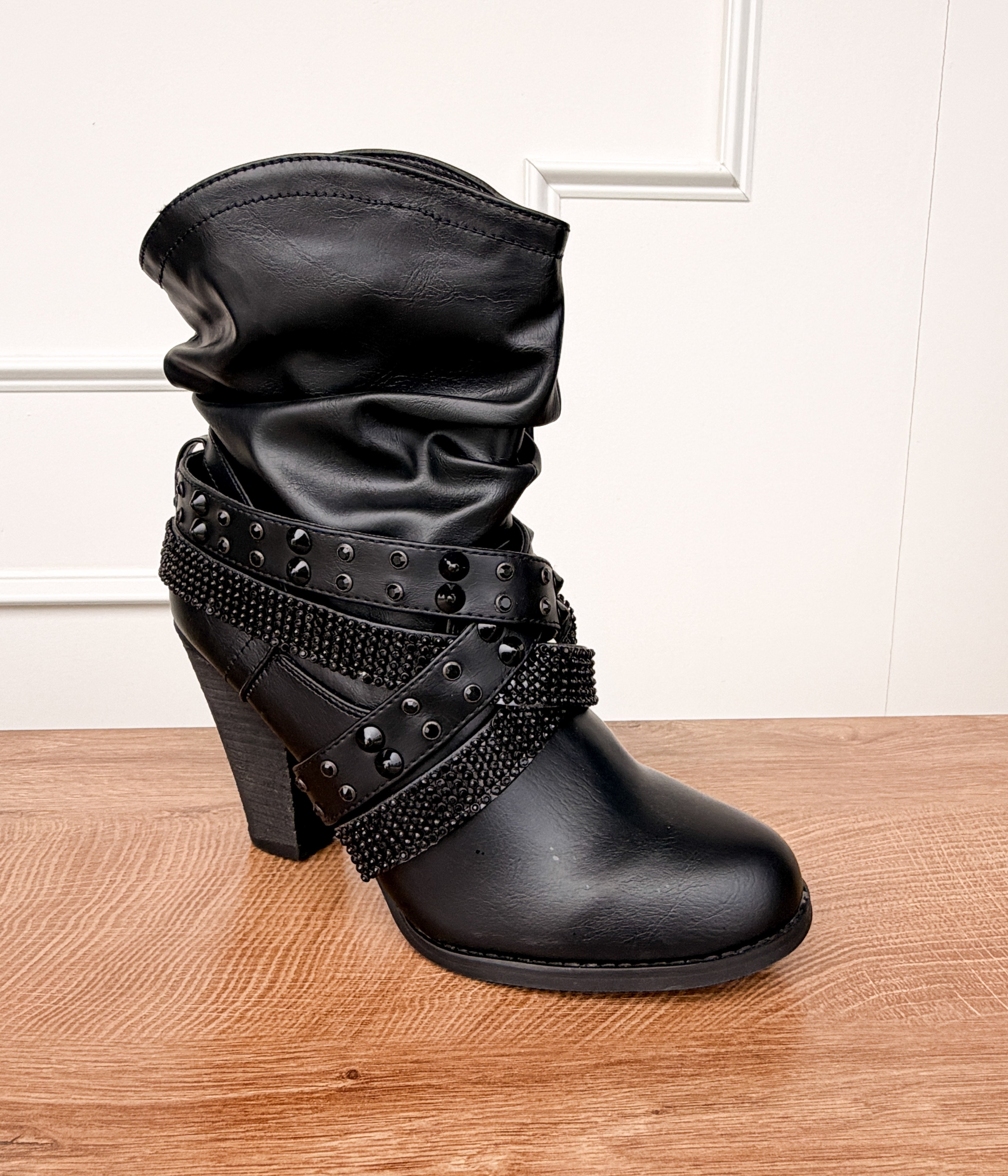 Short Change Booties in Black - Rural Haze