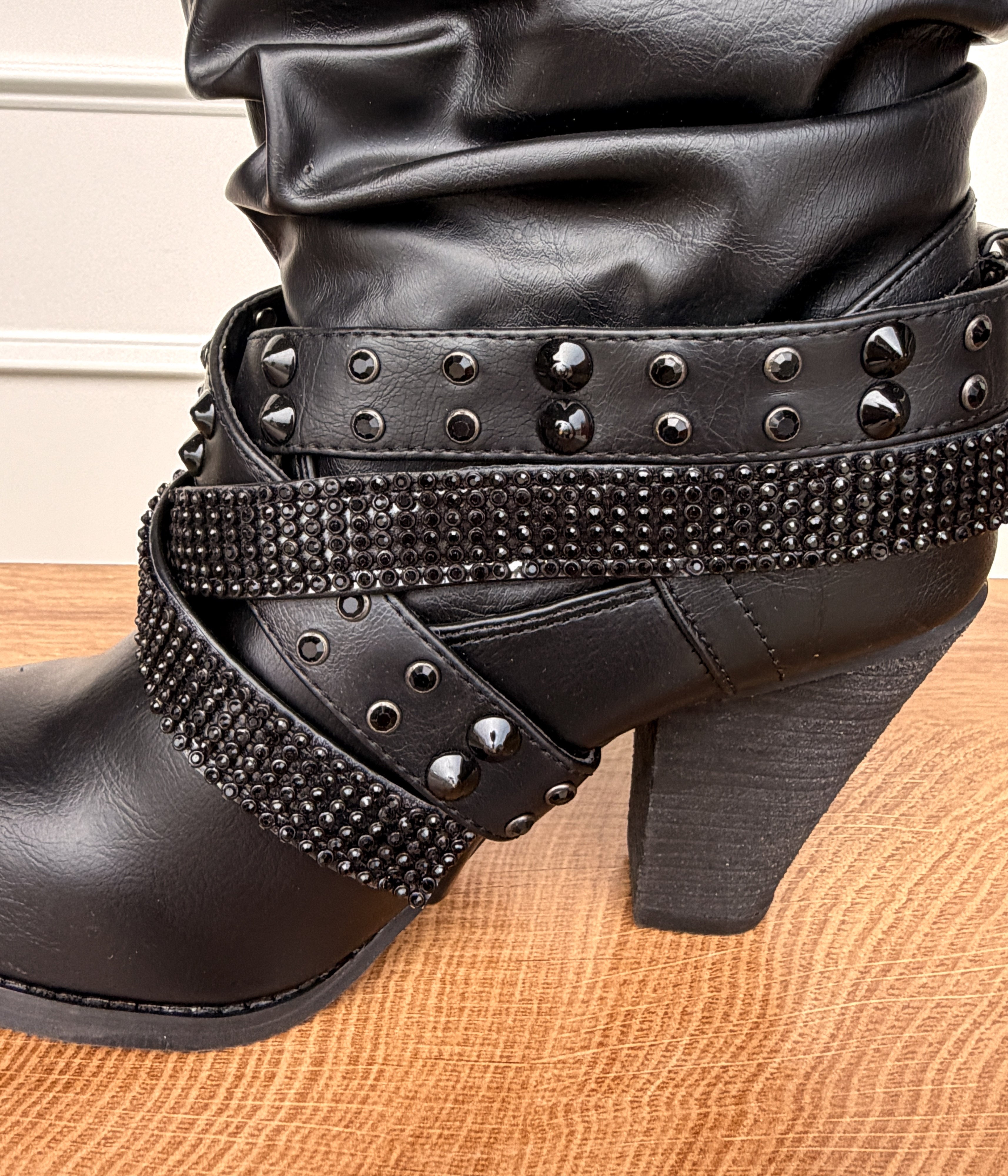 Short Change Booties in Black - Rural Haze