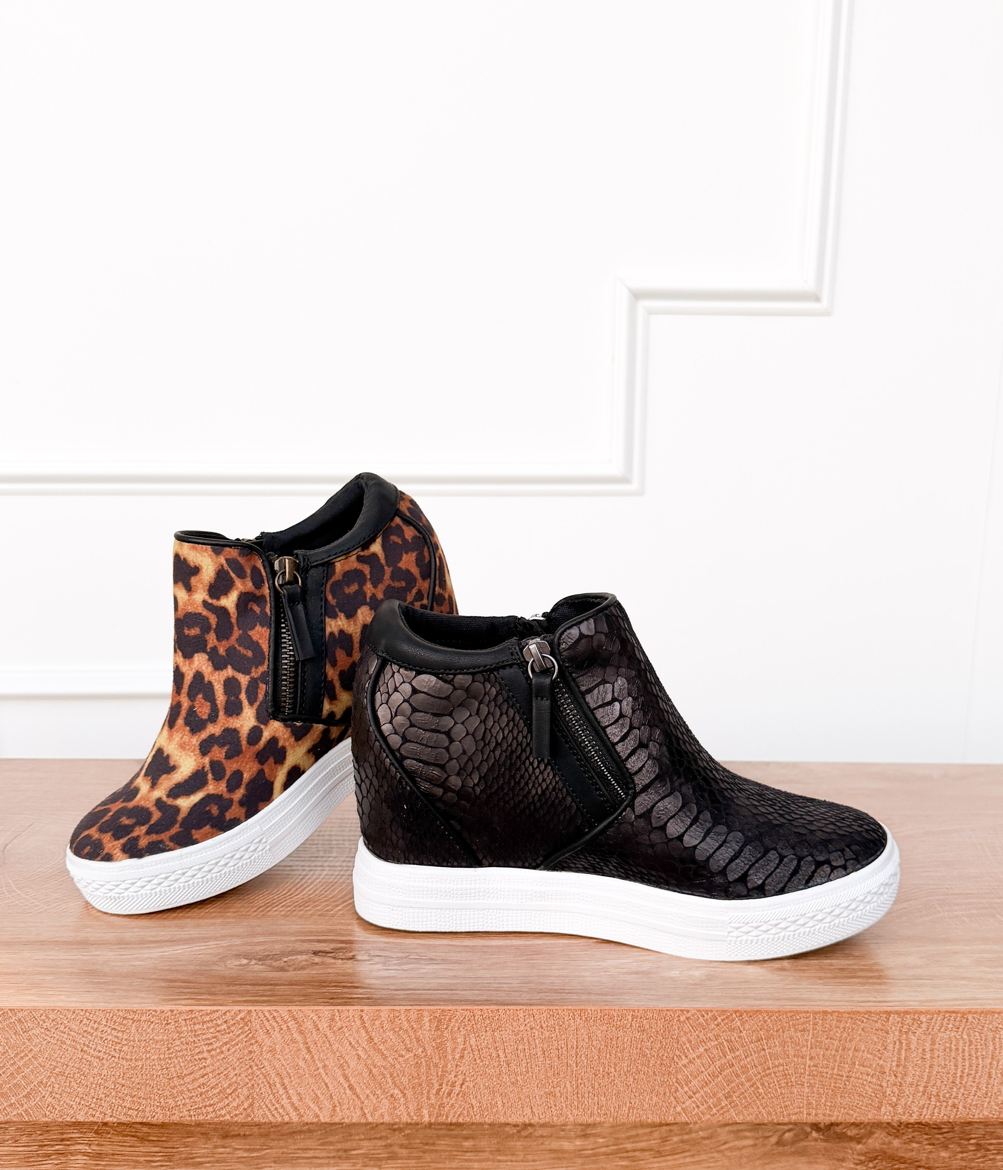 Timmibelle Wedge Sneaker in Black - Rural Haze