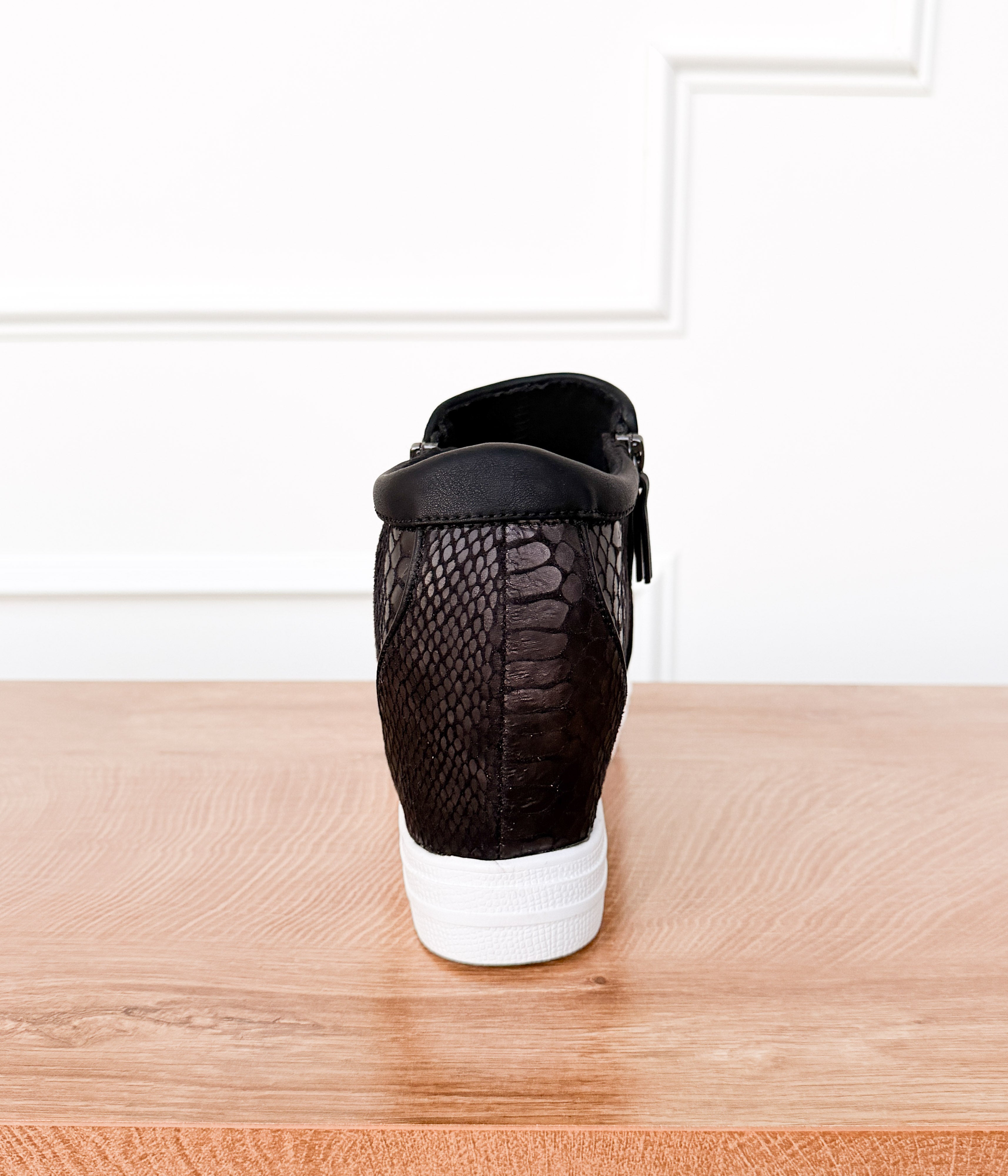 Timmibelle Wedge Sneaker in Black - Rural Haze