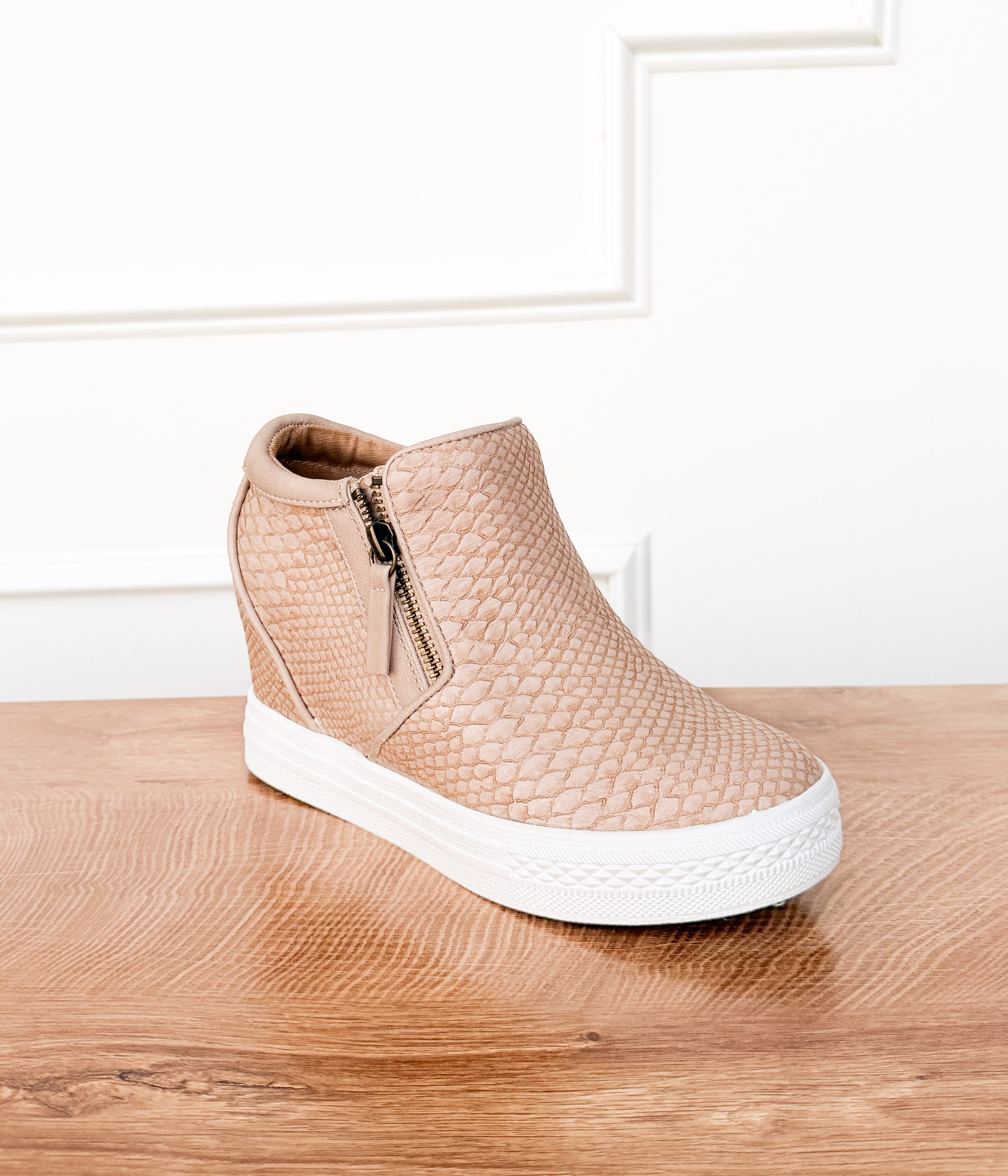 Timmibelle Wedge Sneaker in Blush - Rural Haze
