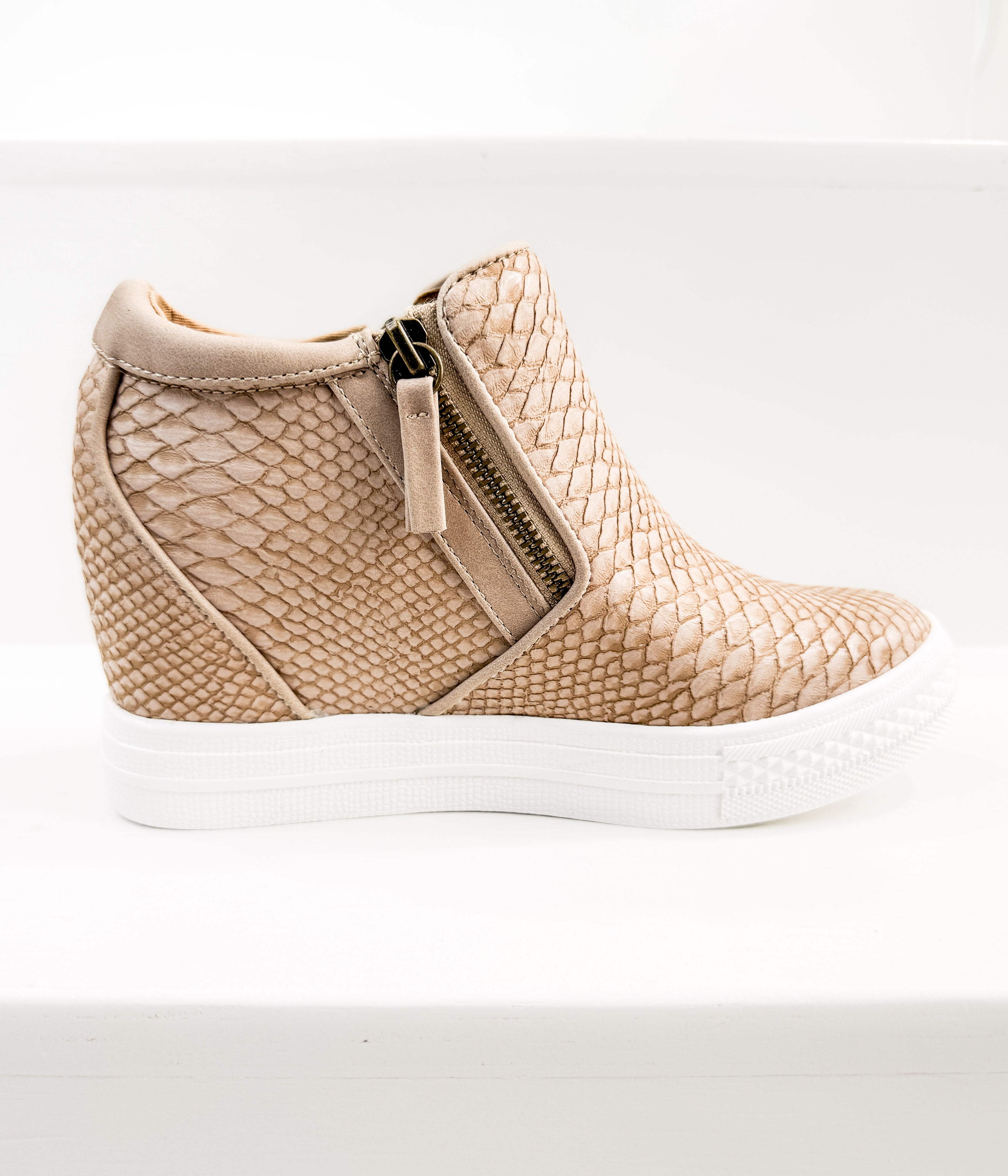 Timmibelle Wedge Sneaker in Blush