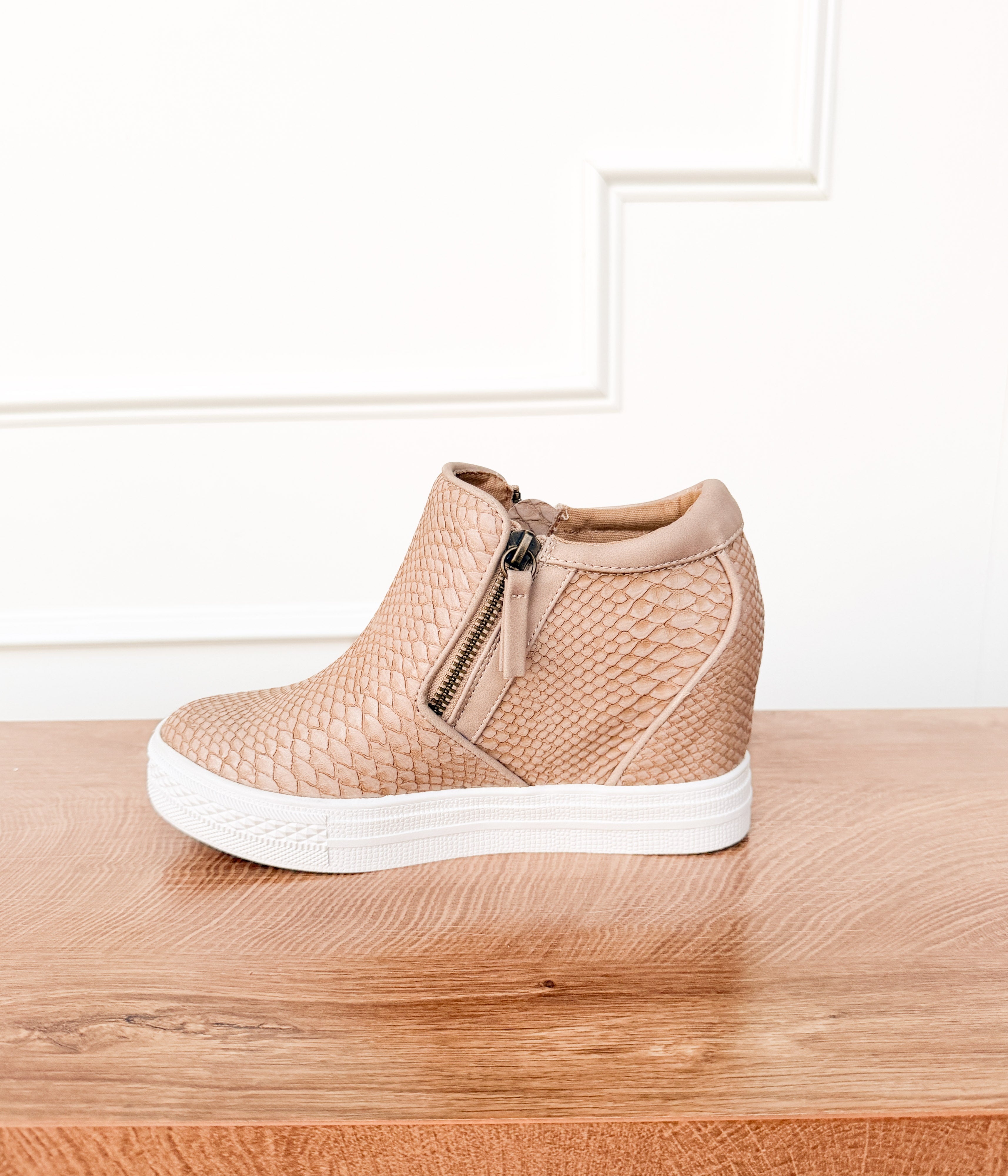 Timmibelle Wedge Sneaker in Blush - Rural Haze