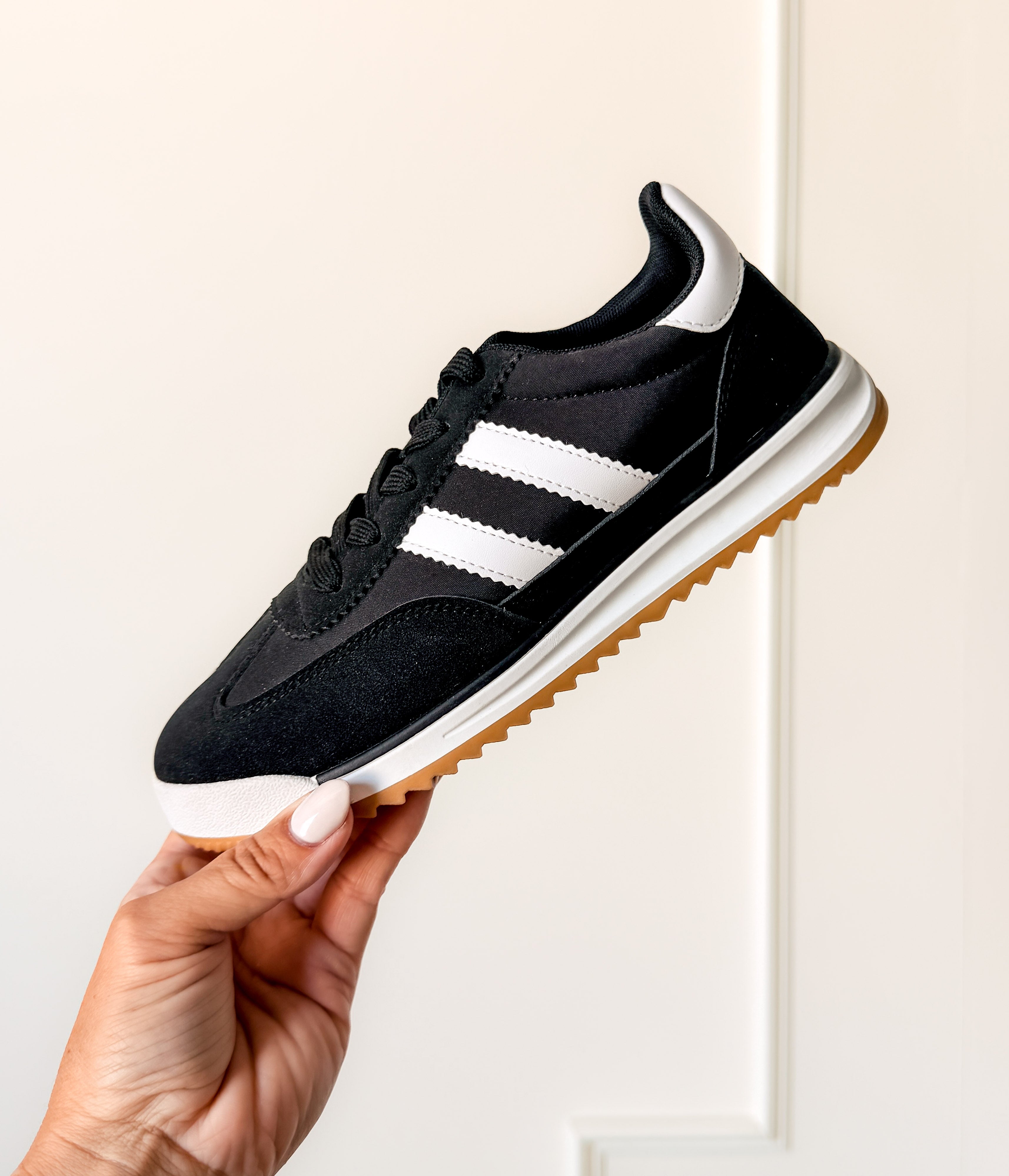 Tokyo Dual Stripe Sneakers in Black - Rural Haze