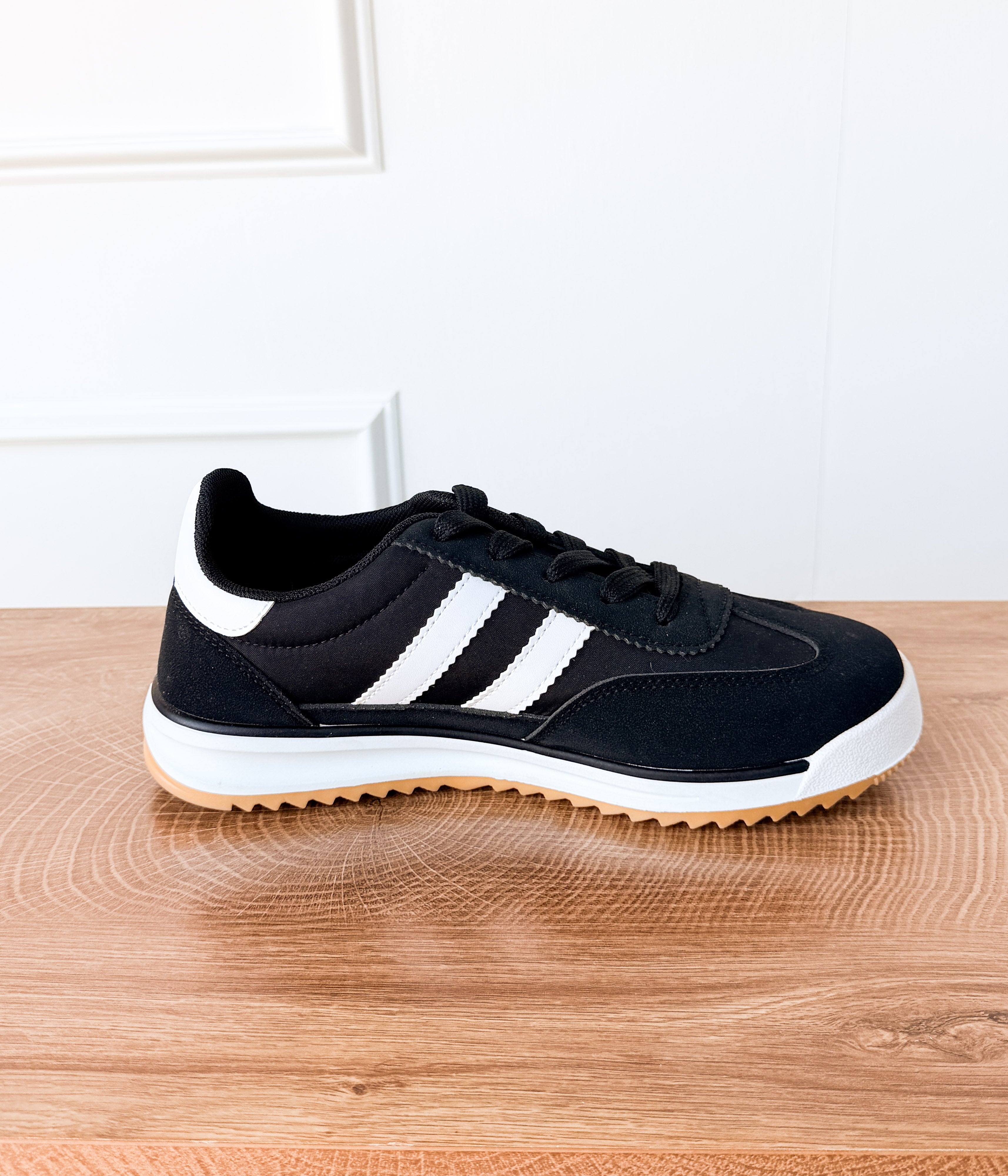 Tokyo Dual Stripe Sneakers in Black - Rural Haze