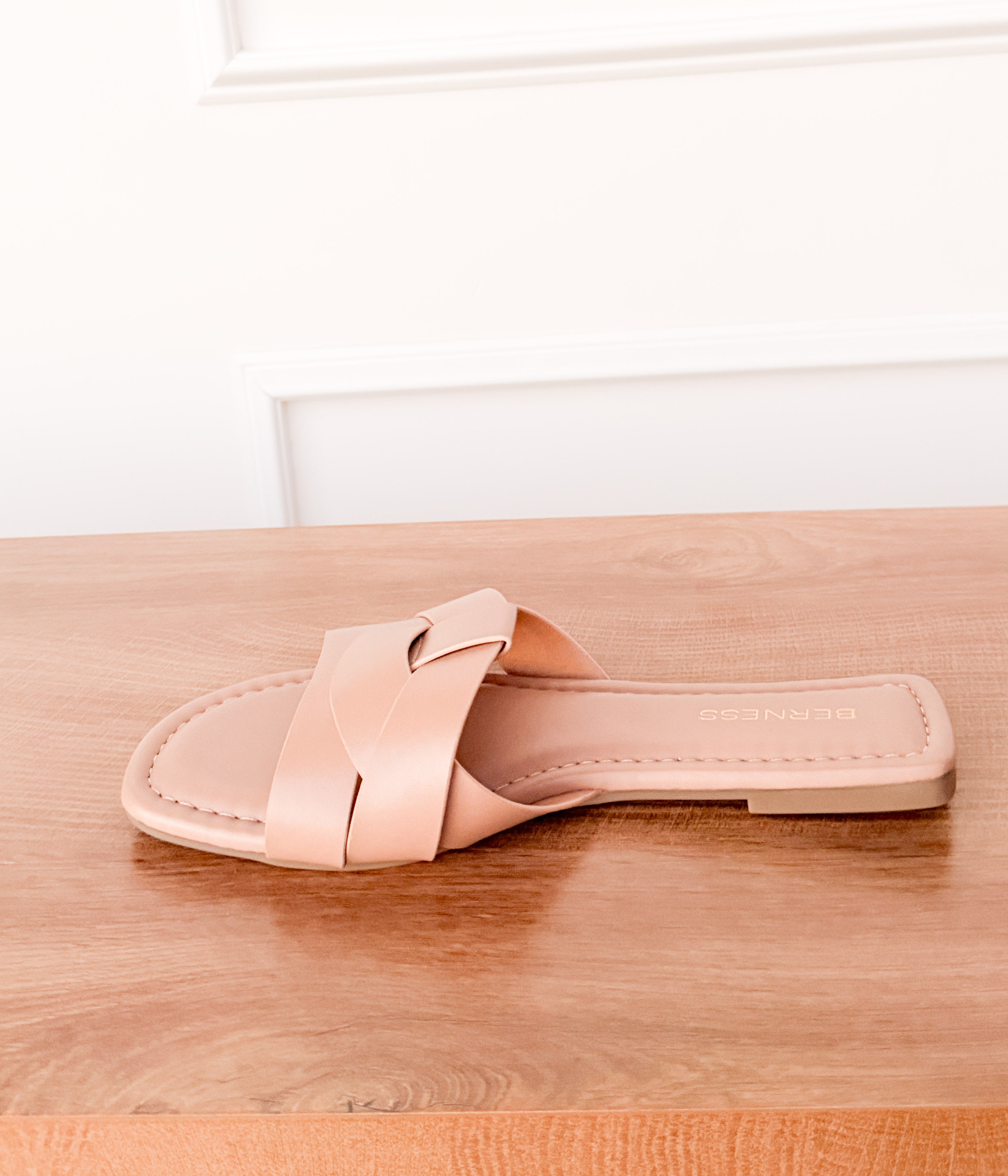 Topaz Sandal in Beige - Rural Haze
