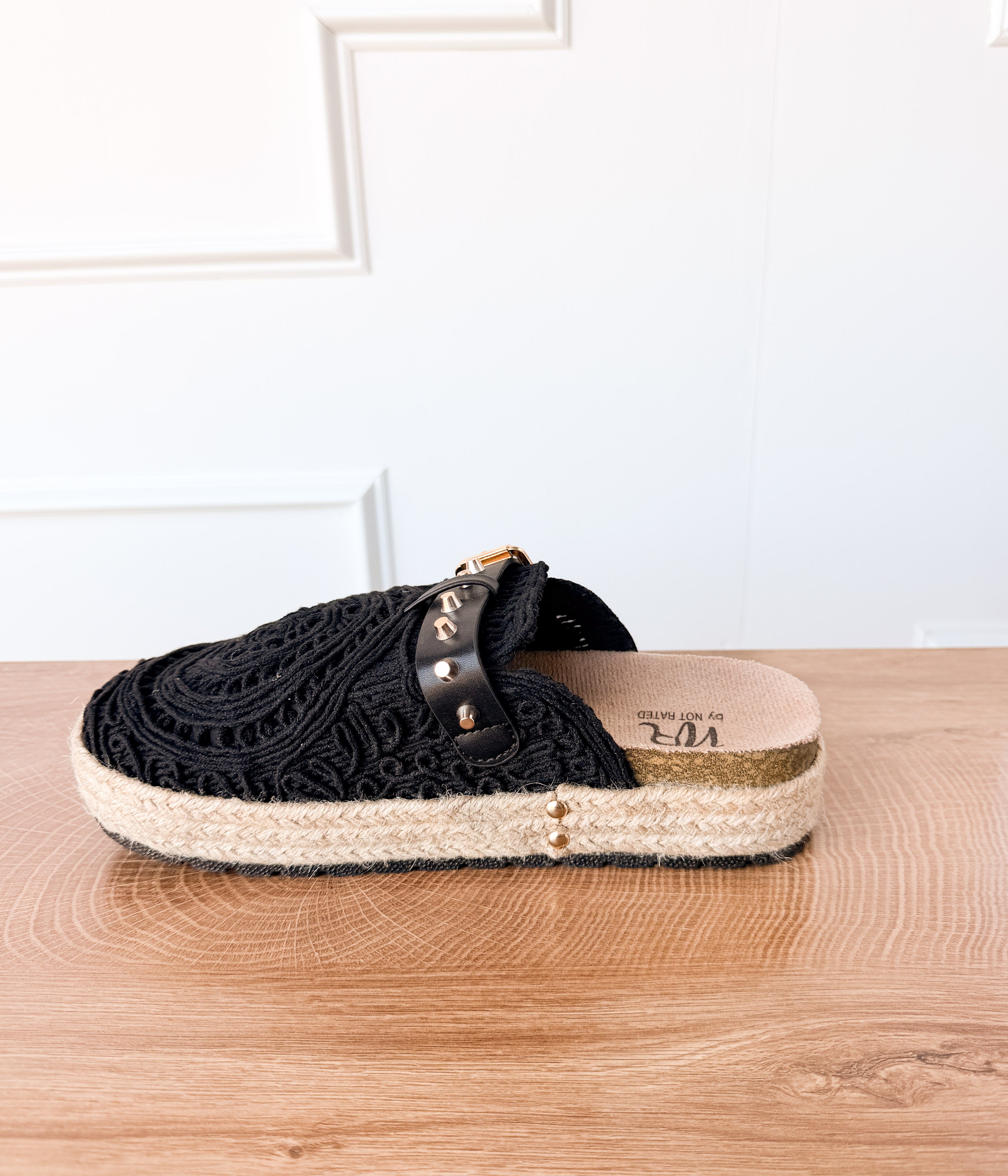 Treads Mule in Black - Rural Haze