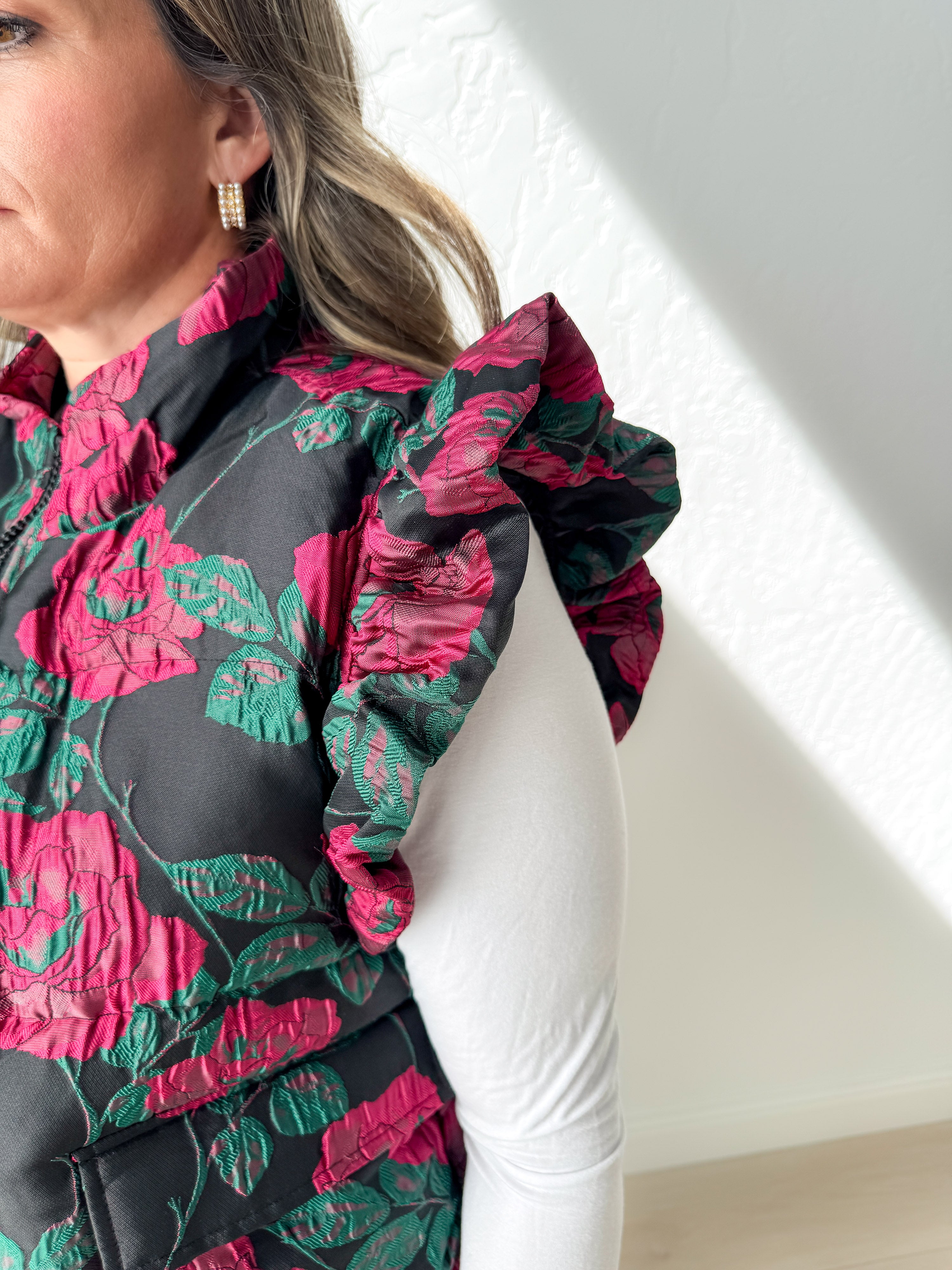 Floral Ruffle Jacquard Vest