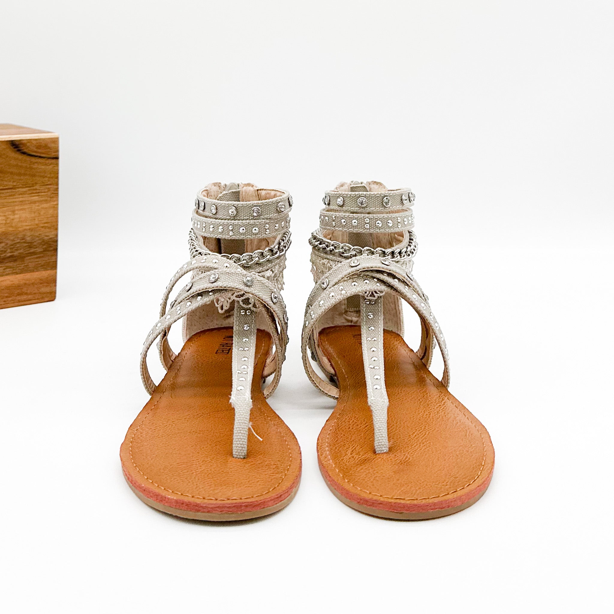 Not Rated Wilma Sandals in Cream