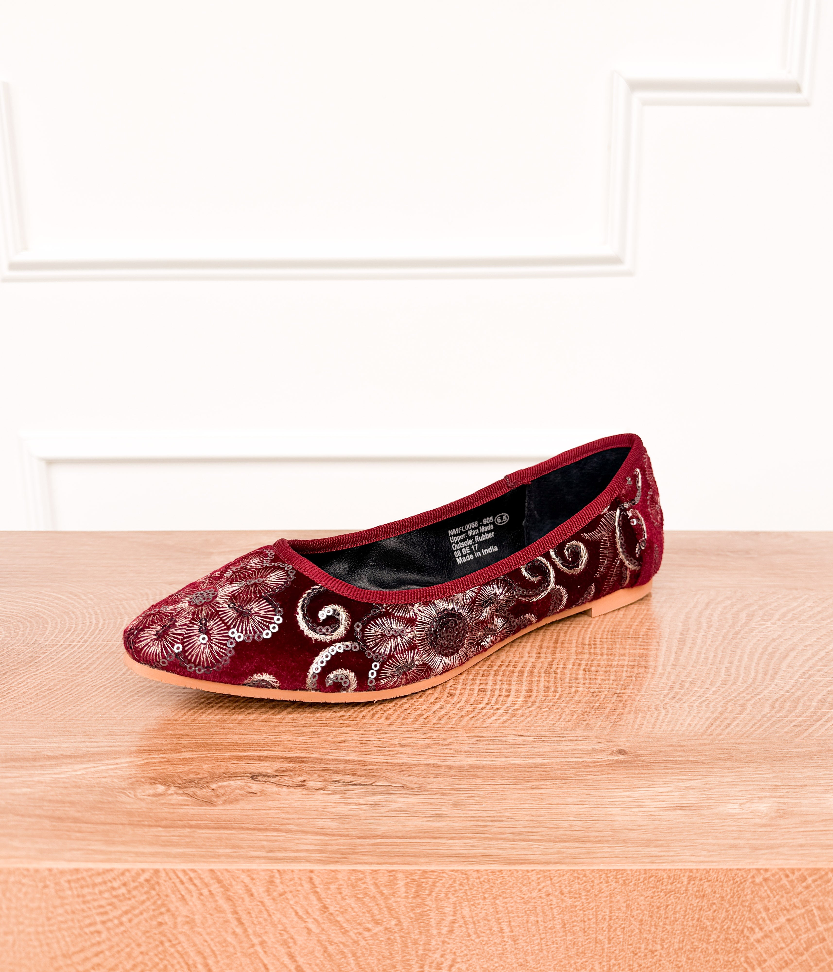 Yuna Flats in Burgundy