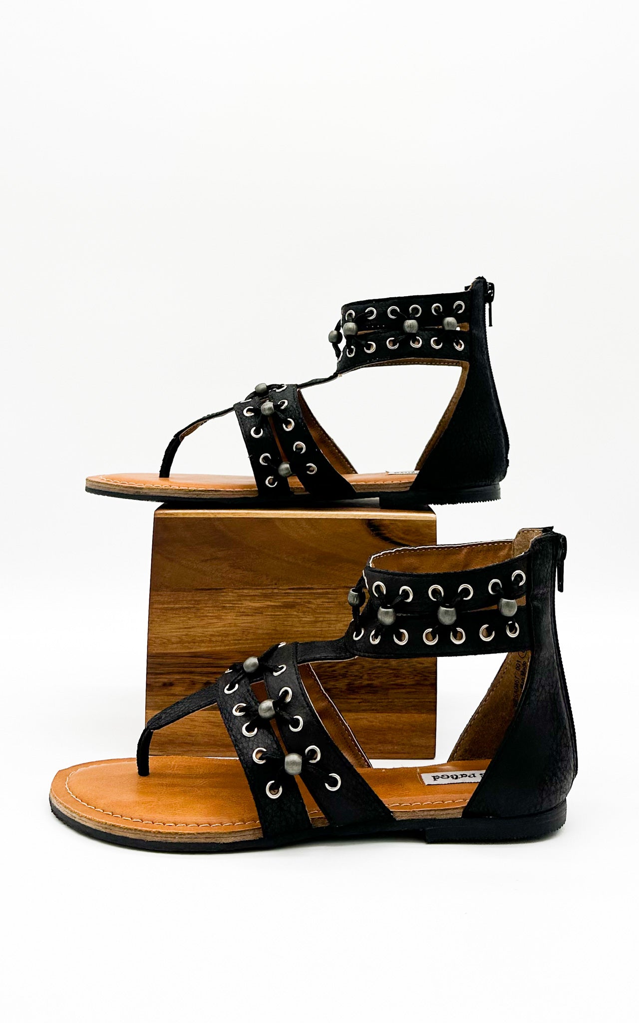 Not Rated Xoey Sandal in Black