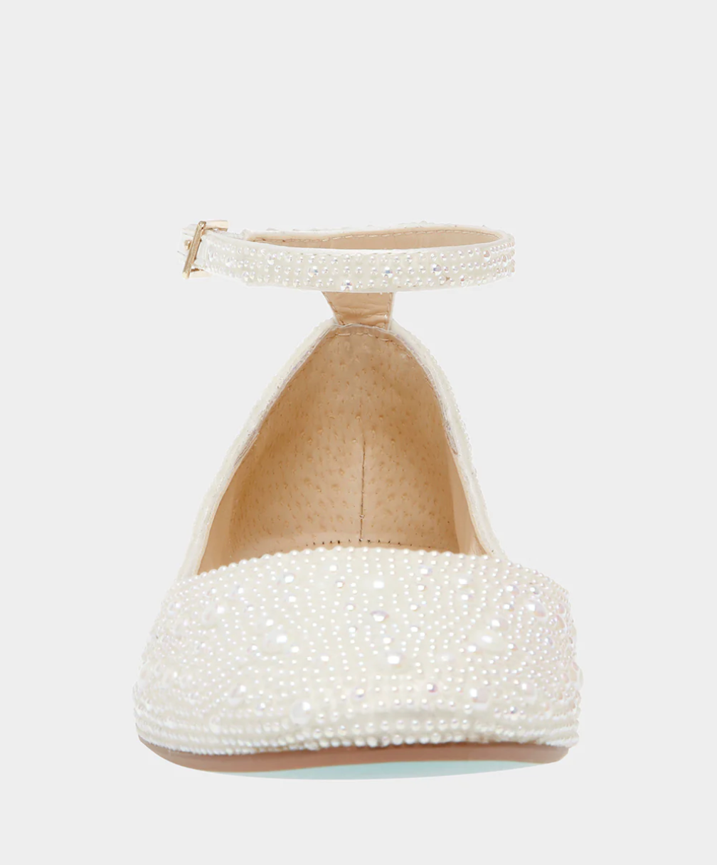 Ace Flats in Ivory